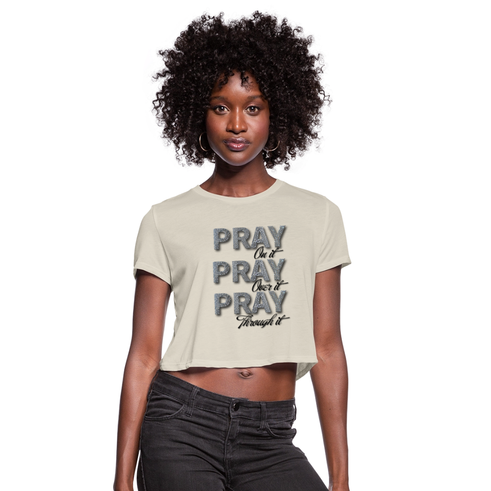 She Prays Without Ceasing Cropped Tee - dust